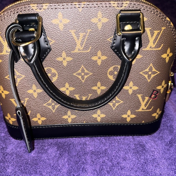 Alma Bb World Tour Edition - Picture 2 of 12